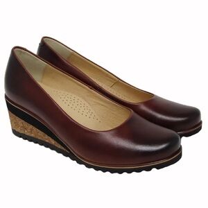 EUC V ITALIA Leather Amy Wedges Brown Size 9